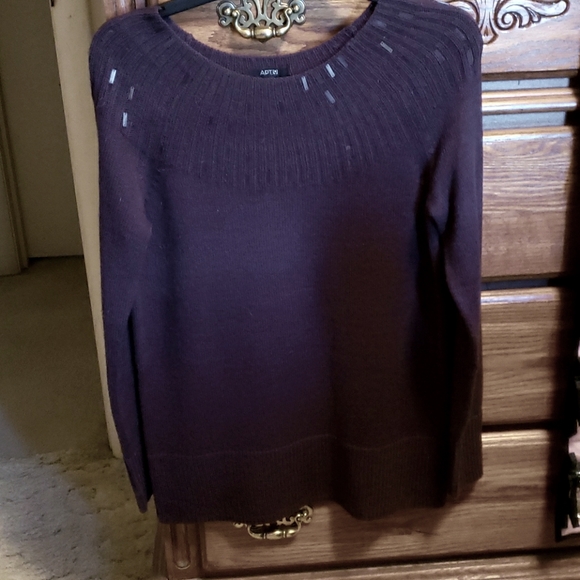 Dark purple sequin sweater - Picture 1 of 4